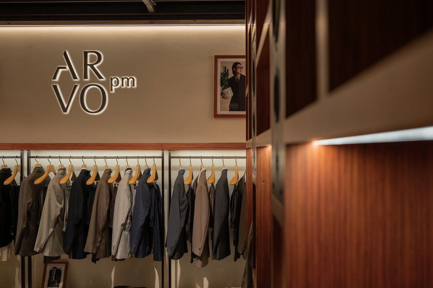 ARVOpm logo and Modern Classic clothing display at the Songyan store