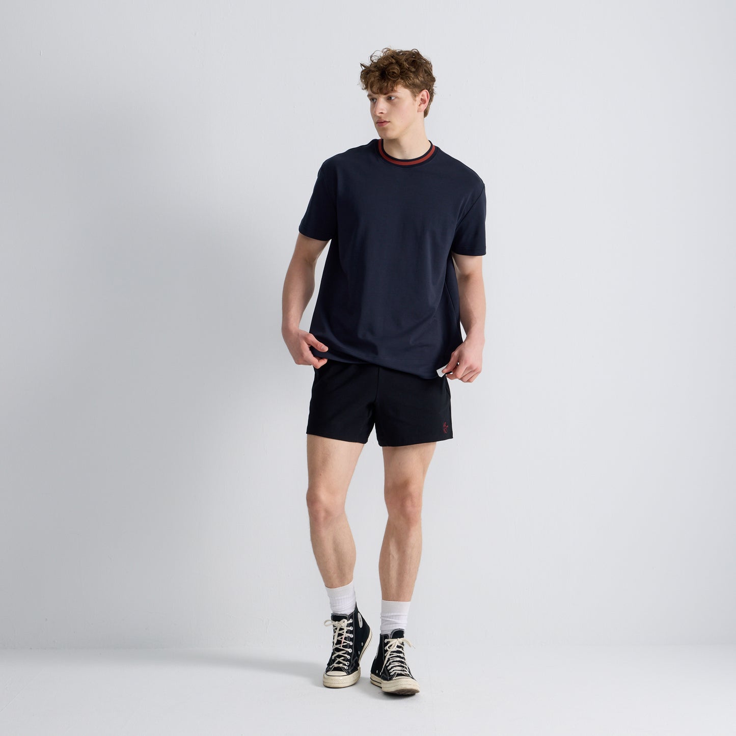 ARVOpm 藏青撞色領寬版 T-Shirt 商品圖 6